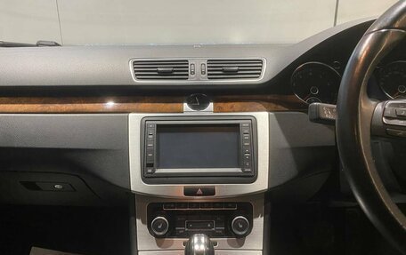 Volkswagen Passat B7, 2011 год, 1 050 000 рублей, 18 фотография