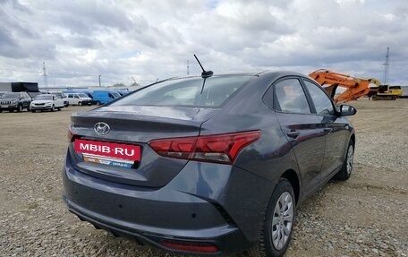 Hyundai Solaris II рестайлинг, 2021 год, 1 590 000 рублей, 3 фотография