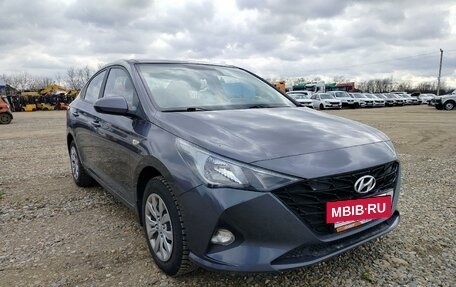 Hyundai Solaris II рестайлинг, 2021 год, 1 590 000 рублей, 2 фотография