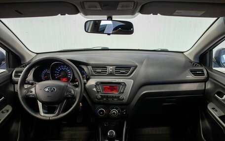 KIA Rio III рестайлинг, 2014 год, 750 000 рублей, 18 фотография