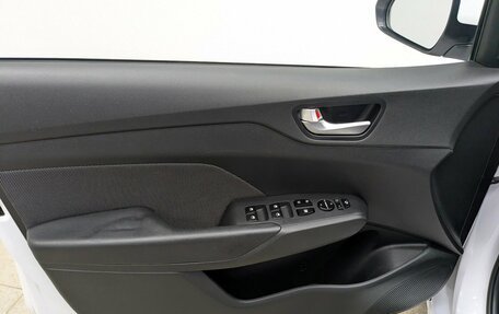 Hyundai Solaris II рестайлинг, 2022 год, 1 650 000 рублей, 9 фотография