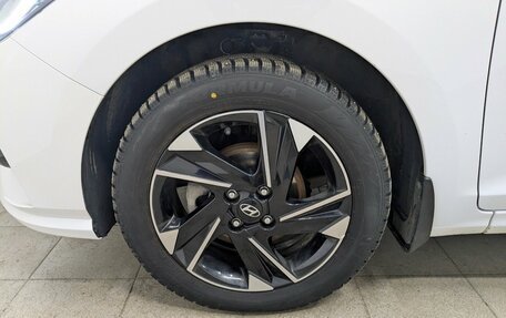 Hyundai Solaris II рестайлинг, 2022 год, 1 650 000 рублей, 13 фотография