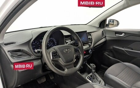 Hyundai Solaris II рестайлинг, 2022 год, 1 650 000 рублей, 8 фотография