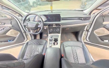 CheryExeed TXL, 2022 год, 1 880 000 рублей, 9 фотография