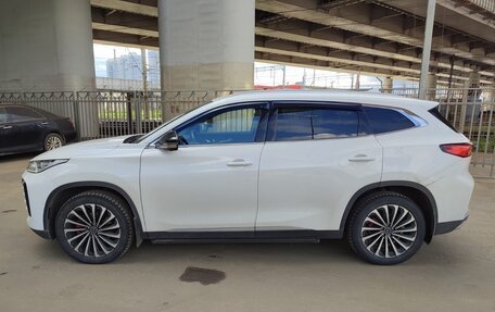 CheryExeed TXL, 2022 год, 1 880 000 рублей, 3 фотография