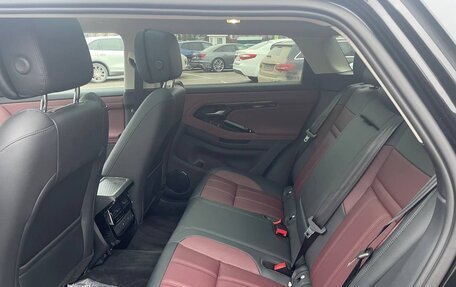 Land Rover Range Rover Evoque II, 2025 год, 6 090 000 рублей, 20 фотография