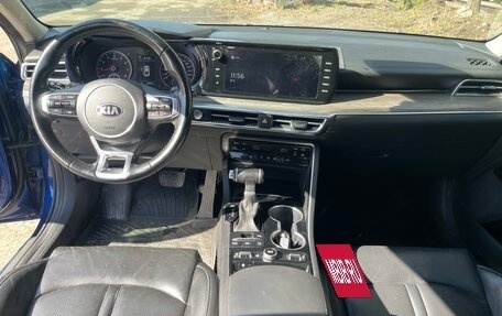 KIA K5, 2021 год, 2 200 000 рублей, 6 фотография