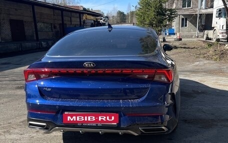 KIA K5, 2021 год, 2 200 000 рублей, 3 фотография