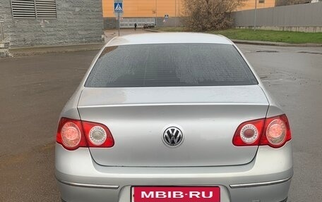Volkswagen Passat B6, 2008 год, 670 000 рублей, 2 фотография
