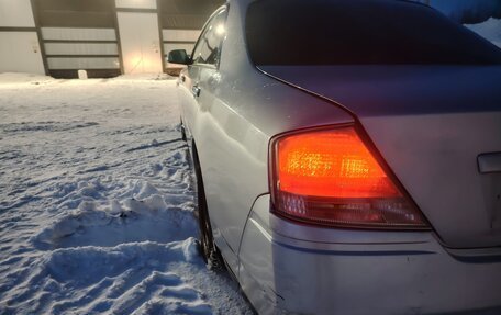 Nissan Gloria XI, 2000 год, 350 000 рублей, 8 фотография