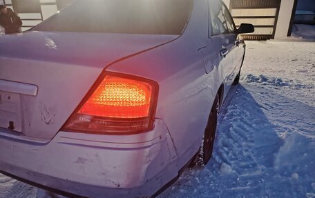 Nissan Gloria XI, 2000 год, 350 000 рублей, 9 фотография