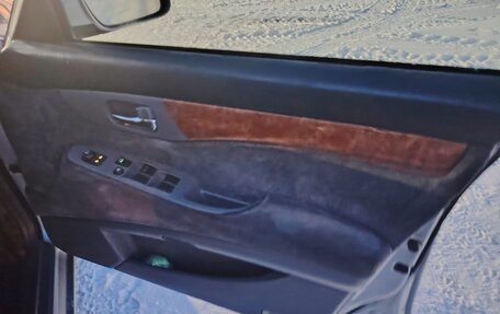 Nissan Gloria XI, 2000 год, 350 000 рублей, 16 фотография