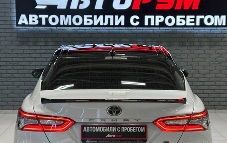 Toyota Camry, 2021 год, 3 567 000 рублей, 10 фотография