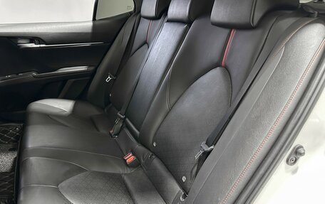 Toyota Camry, 2021 год, 3 567 000 рублей, 17 фотография