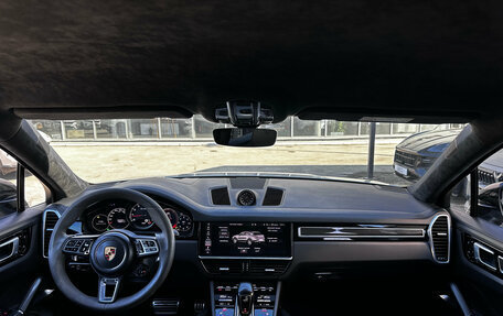 Porsche Cayenne III, 2019 год, 10 990 000 рублей, 13 фотография