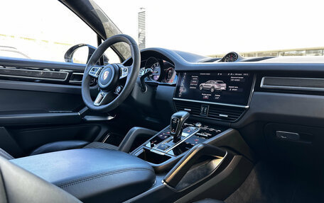 Porsche Cayenne III, 2019 год, 10 990 000 рублей, 12 фотография