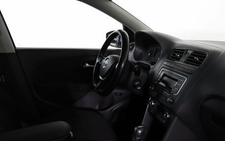 Volkswagen Polo VI (EU Market), 2018 год, 1 069 990 рублей, 13 фотография