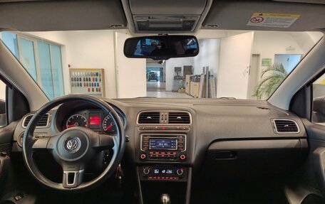 Volkswagen Polo VI (EU Market), 2014 год, 800 000 рублей, 9 фотография