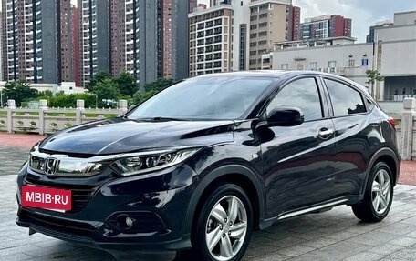Honda Vezel, 2022 год, 1 780 272 рублей, 2 фотография