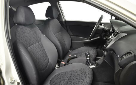 Hyundai Solaris II рестайлинг, 2015 год, 689 900 рублей, 8 фотография