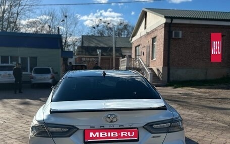 Toyota Camry, 2020 год, 3 200 000 рублей, 7 фотография