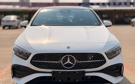 Mercedes-Benz A-Класс, 2023 год, 2 350 000 рублей, 6 фотография