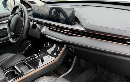 CheryExeed LX, 2023 год, 1 799 000 рублей, 13 фотография