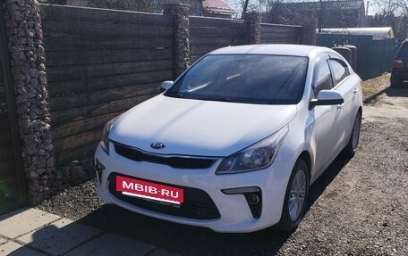 KIA Rio IV, 2018 год, 1 400 000 рублей, 3 фотография