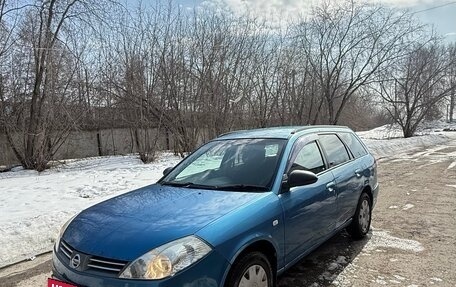 Nissan Wingroad III, 2003 год, 295 000 рублей, 3 фотография