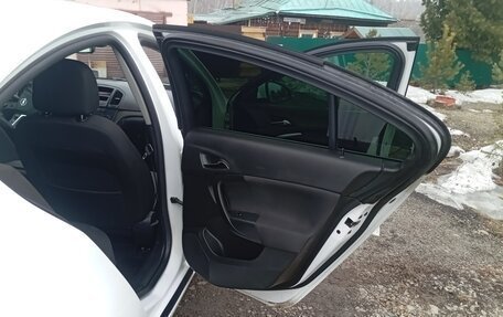 Opel Insignia II рестайлинг, 2012 год, 950 000 рублей, 11 фотография