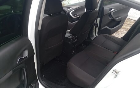 Opel Insignia II рестайлинг, 2012 год, 950 000 рублей, 17 фотография