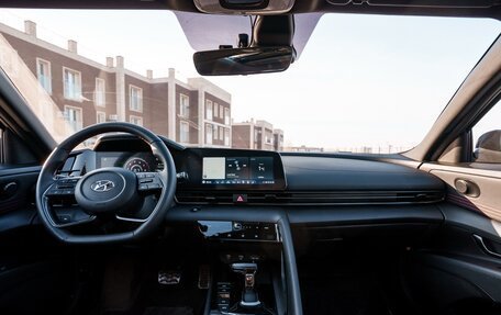 Hyundai Elantra, 2022 год, 2 150 000 рублей, 4 фотография