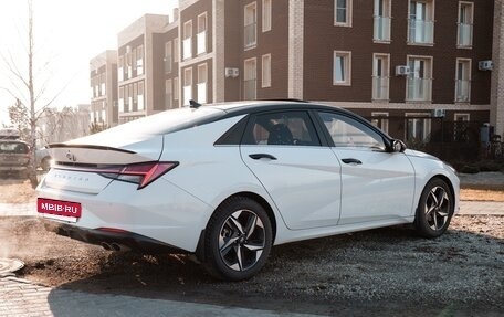 Hyundai Elantra, 2022 год, 2 150 000 рублей, 2 фотография