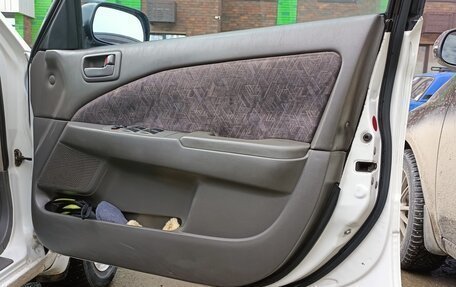 Toyota Carina, 2001 год, 615 000 рублей, 22 фотография