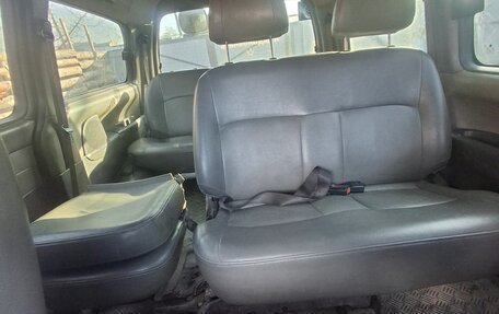 Hyundai Starex I рестайлинг, 2005 год, 500 000 рублей, 8 фотография