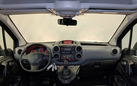 Opel Combo, 2021 год, 2 390 000 рублей, 14 фотография