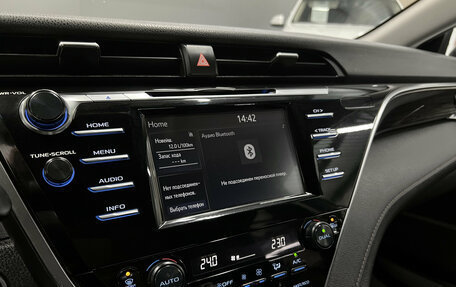 Toyota Camry, 2018 год, 2 545 000 рублей, 14 фотография