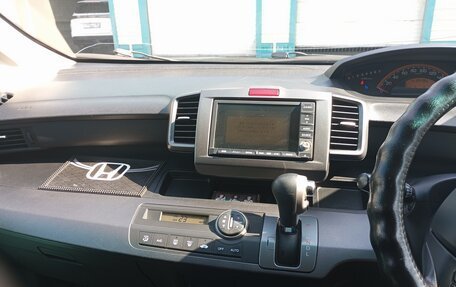 Honda Freed I, 2010 год, 750 000 рублей, 1 фотография