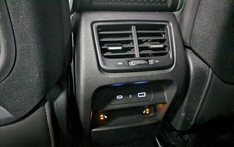 Geely Tugella FY11, 2023 год, 2 890 000 рублей, 16 фотография