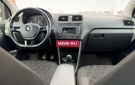 Volkswagen Polo VI (EU Market), 2017 год, 970 000 рублей, 18 фотография