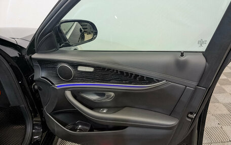 Mercedes-Benz E-Класс, 2020 год, 4 300 000 рублей, 24 фотография