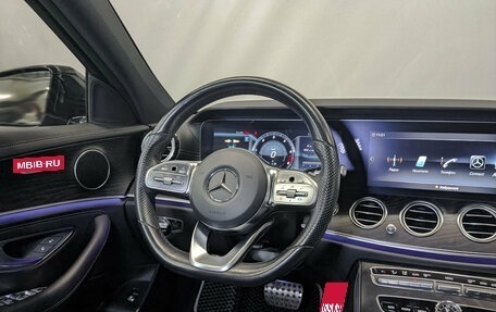 Mercedes-Benz E-Класс, 2020 год, 4 300 000 рублей, 25 фотография