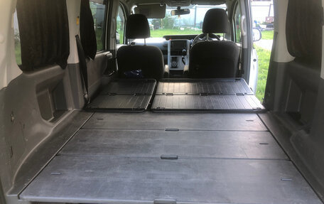 Toyota Voxy II, 2008 год, 1 250 000 рублей, 11 фотография