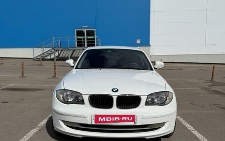BMW 1 серия, 2010 год, 820 000 рублей, 6 фотография