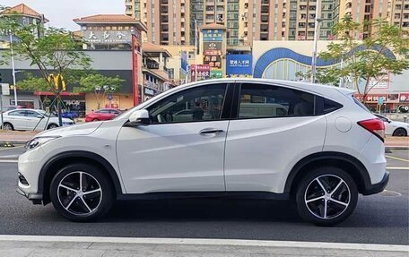 Honda Vezel, 2021 год, 1 530 000 рублей, 7 фотография