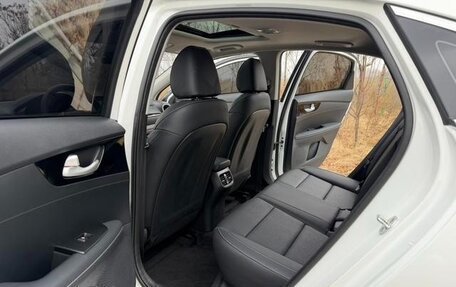 KIA K3, 2021 год, 1 350 000 рублей, 9 фотография