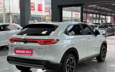 Honda Vezel, 2022 год, 1 650 000 рублей, 6 фотография
