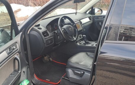 Volkswagen Touareg III, 2016 год, 2 800 000 рублей, 10 фотография