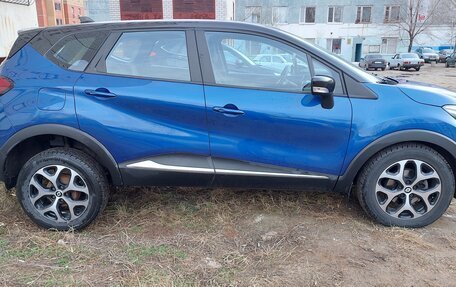 Renault Kaptur I рестайлинг, 2021 год, 1 730 000 рублей, 2 фотография