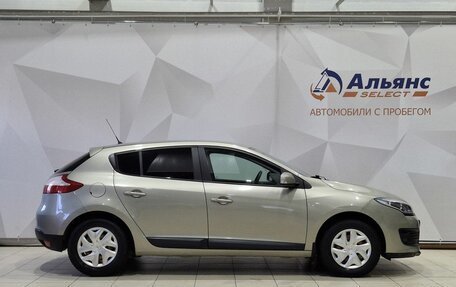 Renault Megane III, 2015 год, 820 000 рублей, 2 фотография